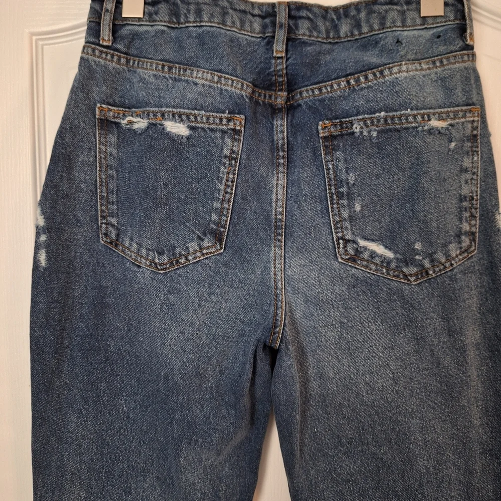 BDG Mom Light Blue Boyfriend Jeans